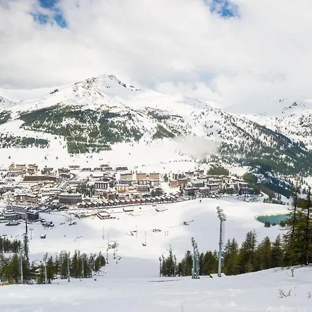 White House Ski & Relax - Happy *